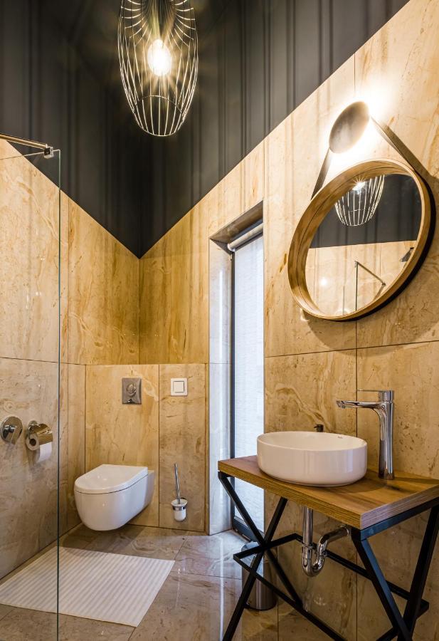 Appartamento Epl Luxury Eplény Esterno foto